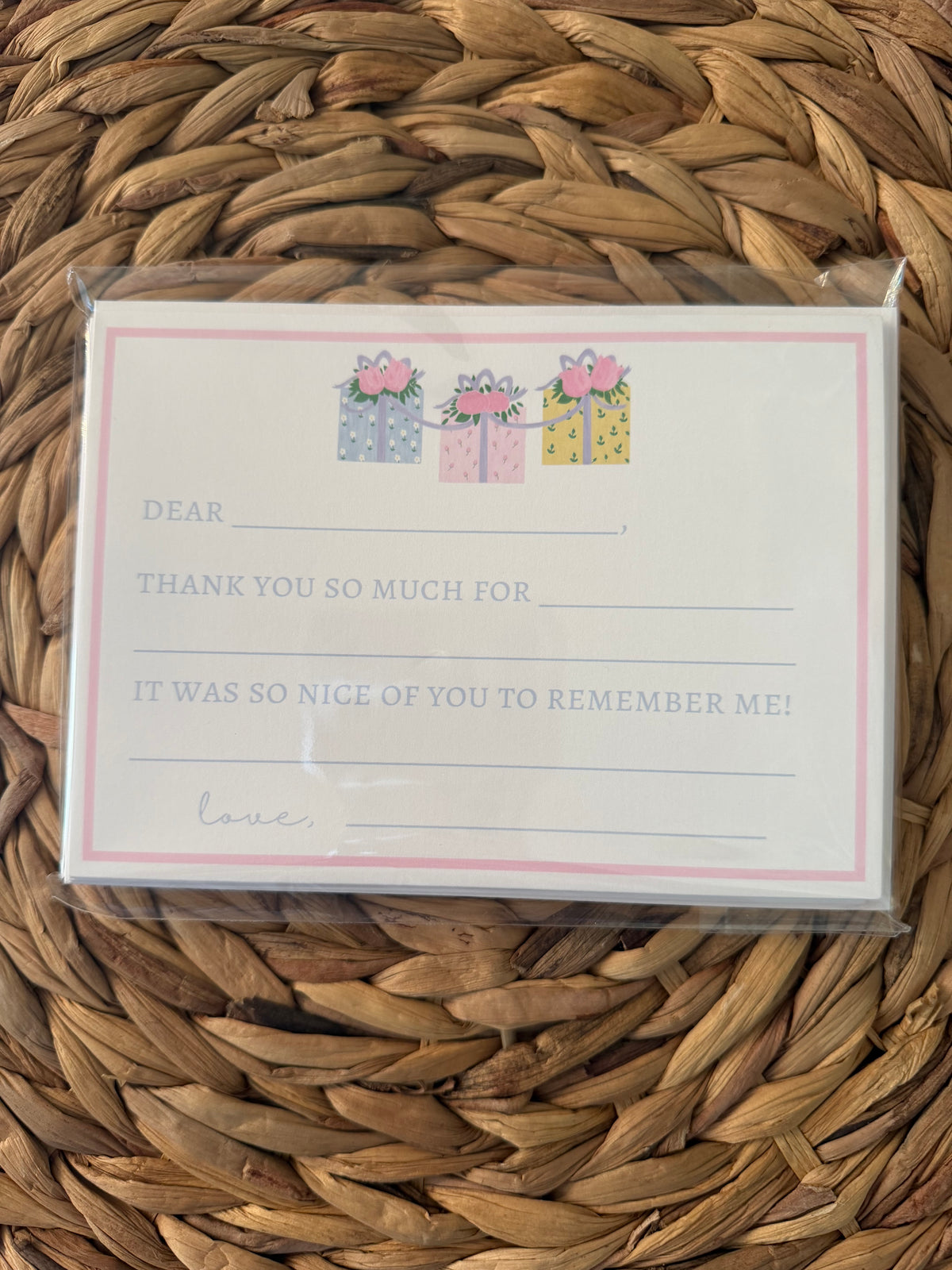 Gift fill-in thank you notes and envelopes